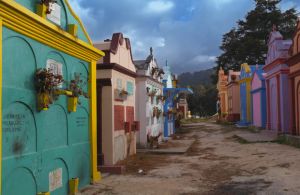 c95-Cementerio-Chichicastenango.jpg